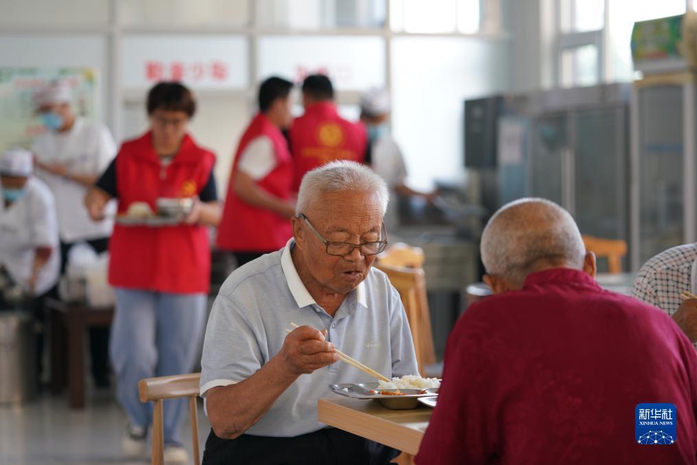 不朽浪漫选择那个免费旋转好